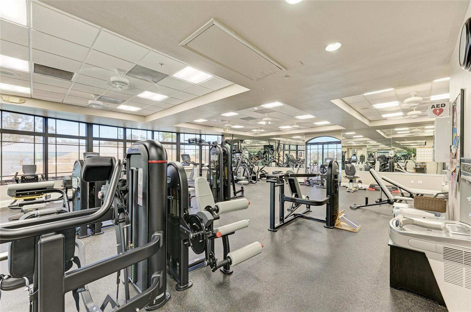 HERITAGE OAKS GOLF & COUNTRY CLUB - Residential Lease