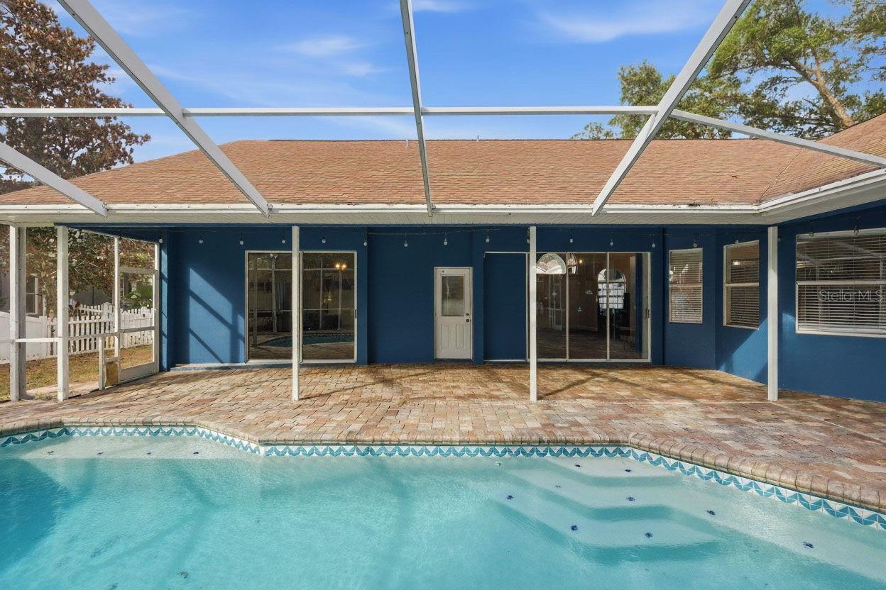 COLONIAL OAKS - Residential