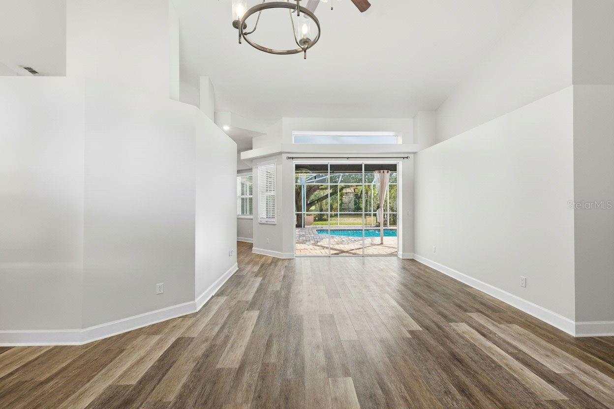 COLONIAL OAKS - Residential