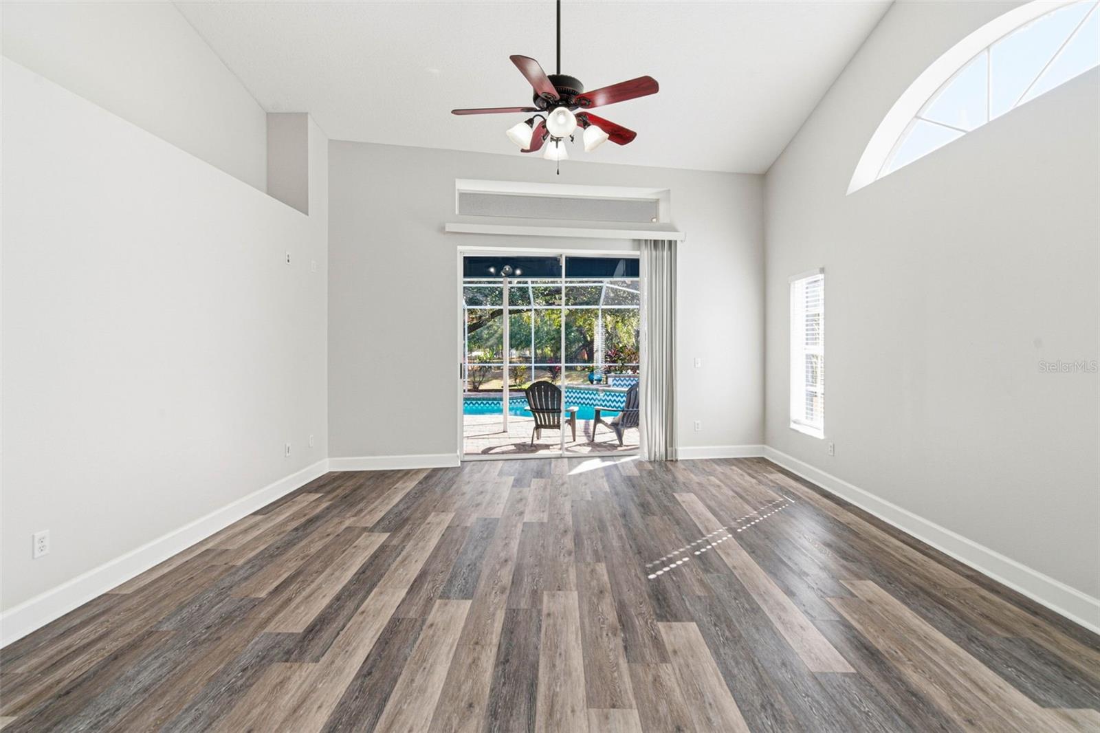 COLONIAL OAKS - Residential