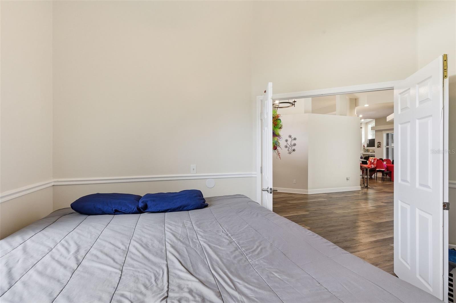 COLONIAL OAKS - Residential