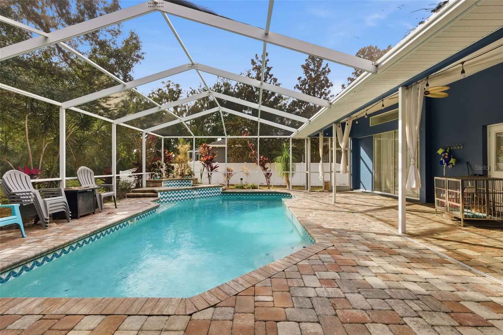 COLONIAL OAKS - Residential