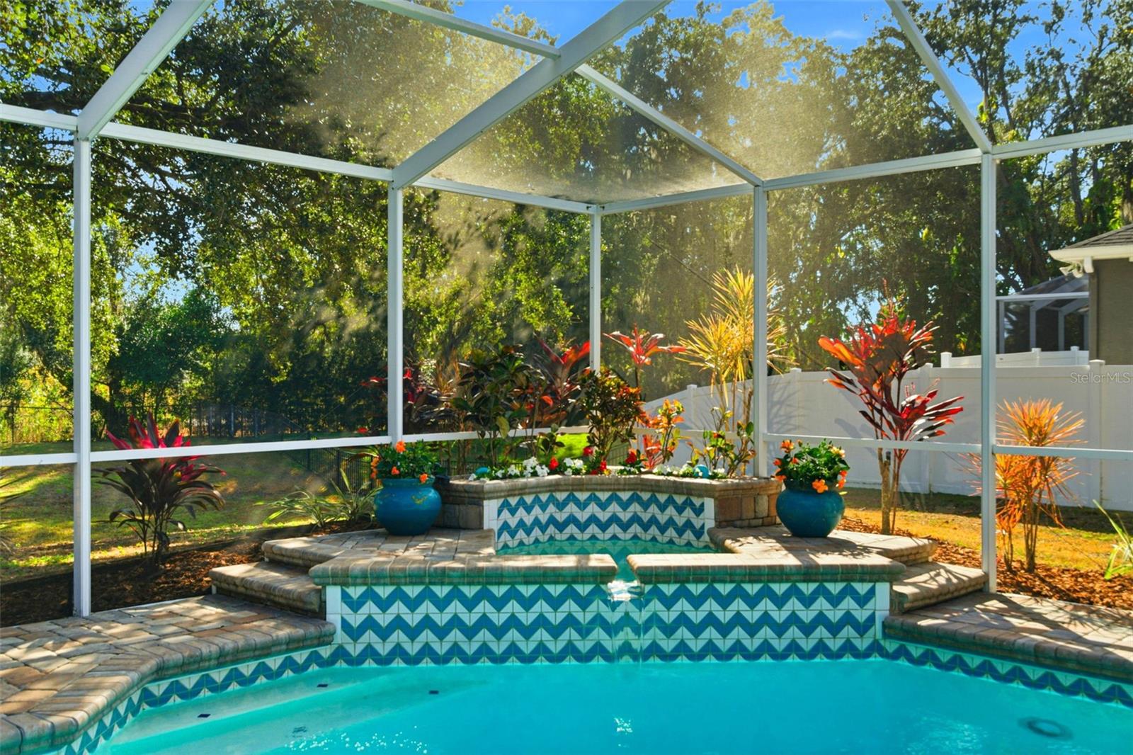 COLONIAL OAKS - Residential