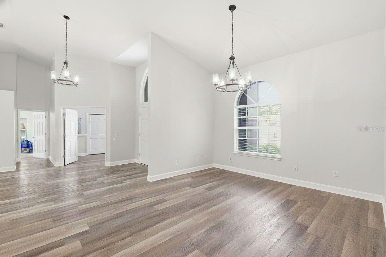 COLONIAL OAKS - Residential