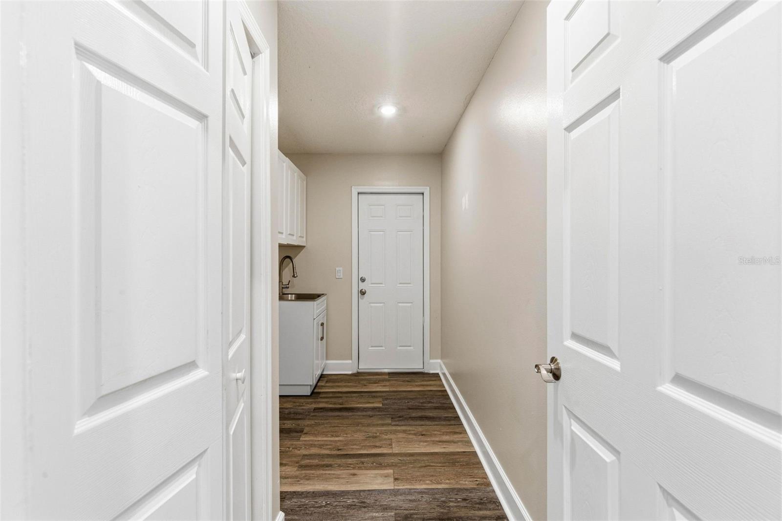 COLONIAL OAKS - Residential