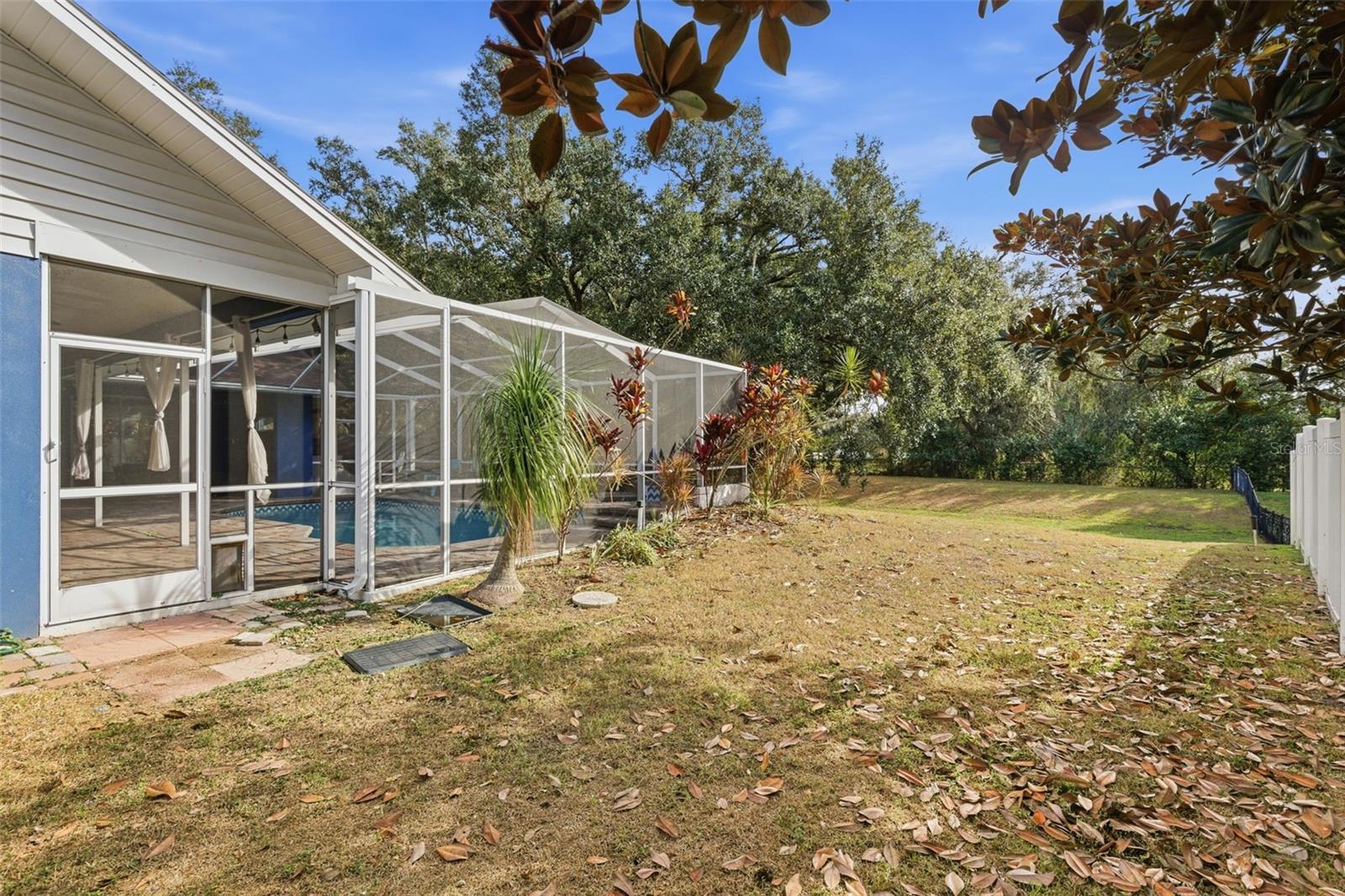 COLONIAL OAKS - Residential