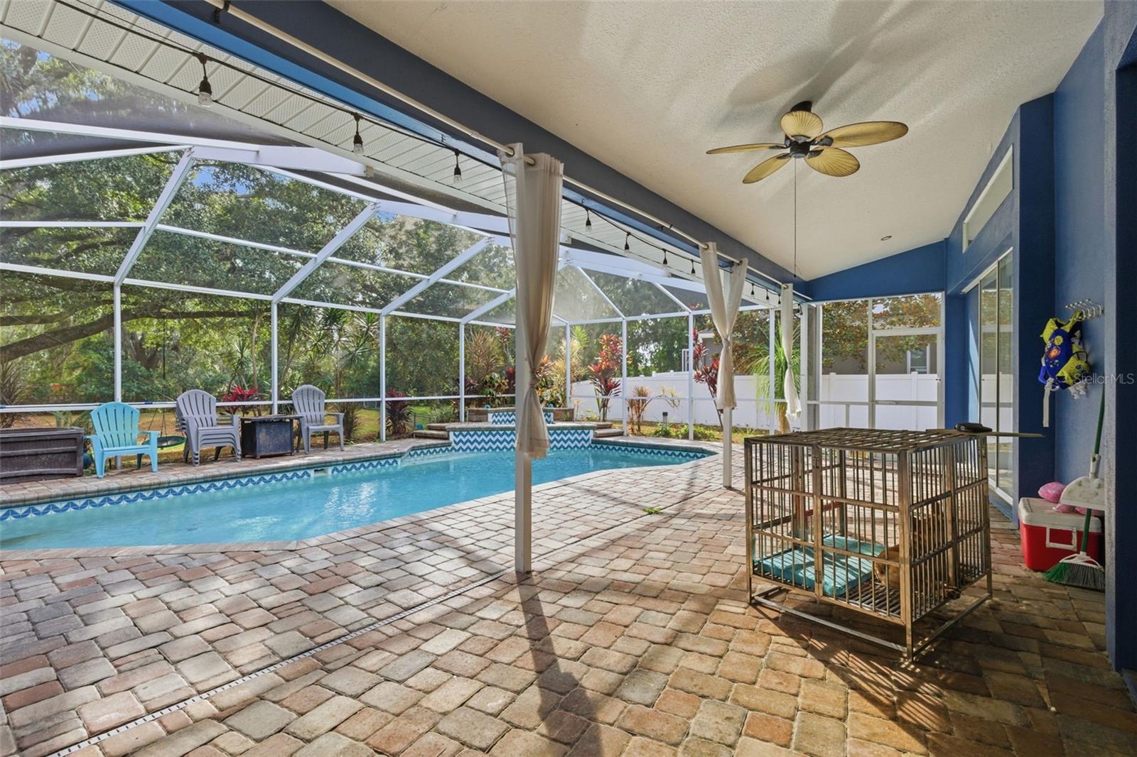 COLONIAL OAKS - Residential