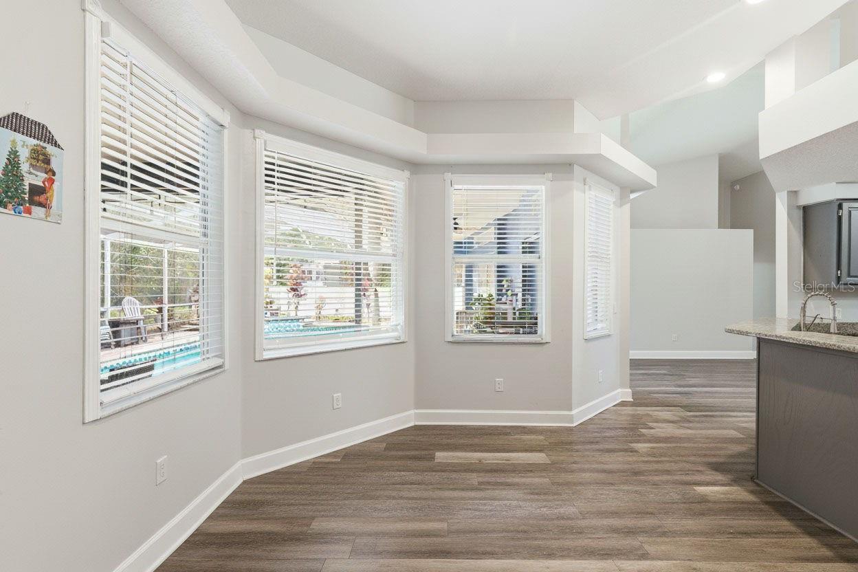 COLONIAL OAKS - Residential