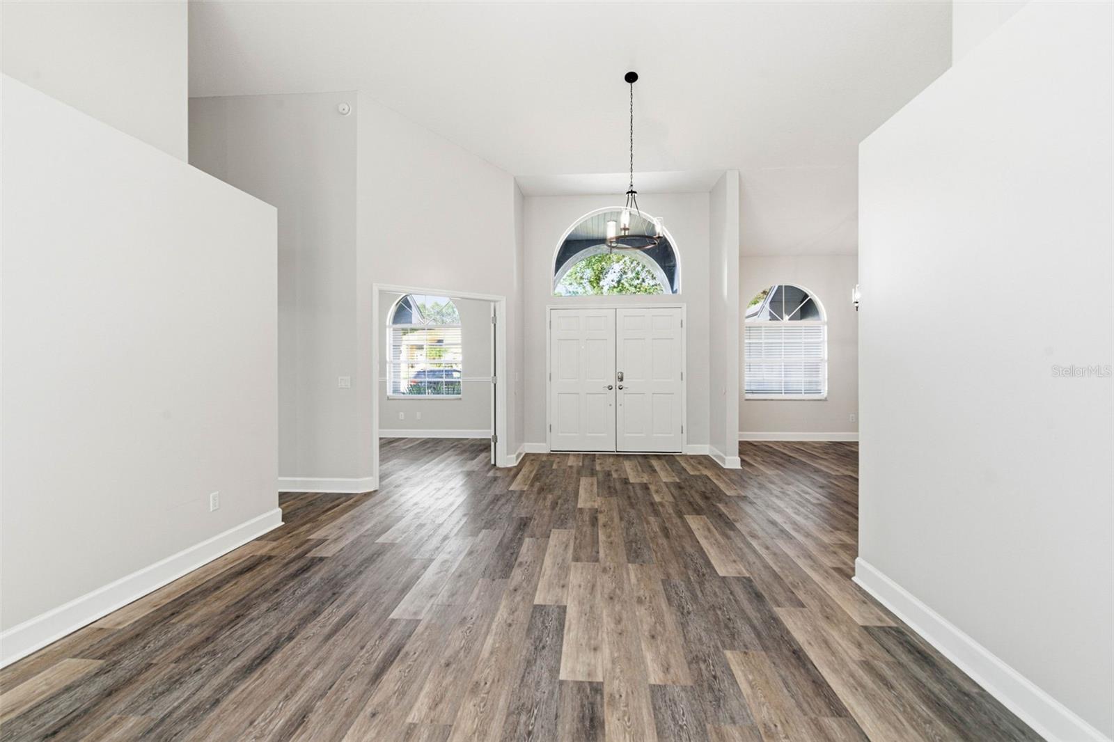 COLONIAL OAKS - Residential