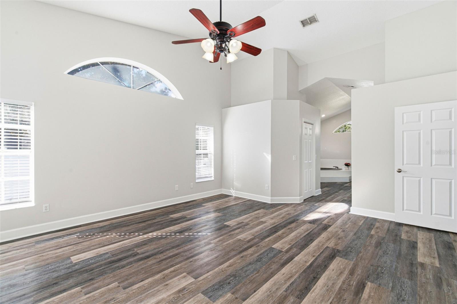 COLONIAL OAKS - Residential