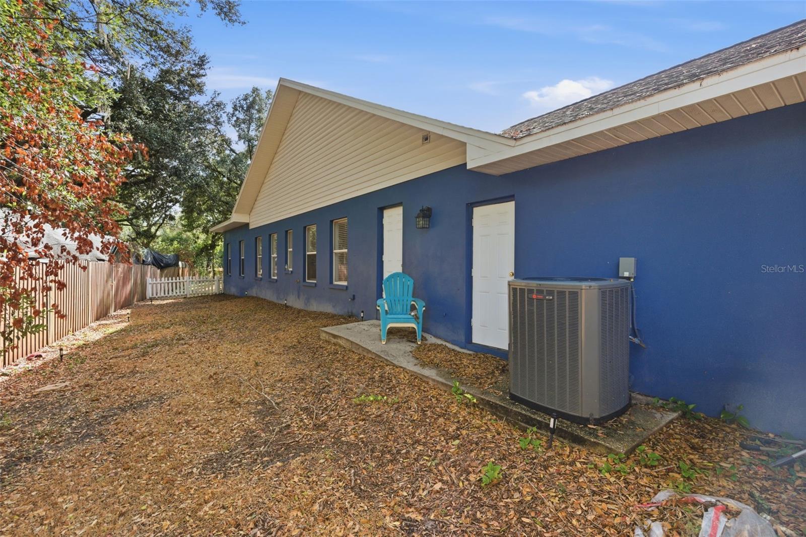 COLONIAL OAKS - Residential