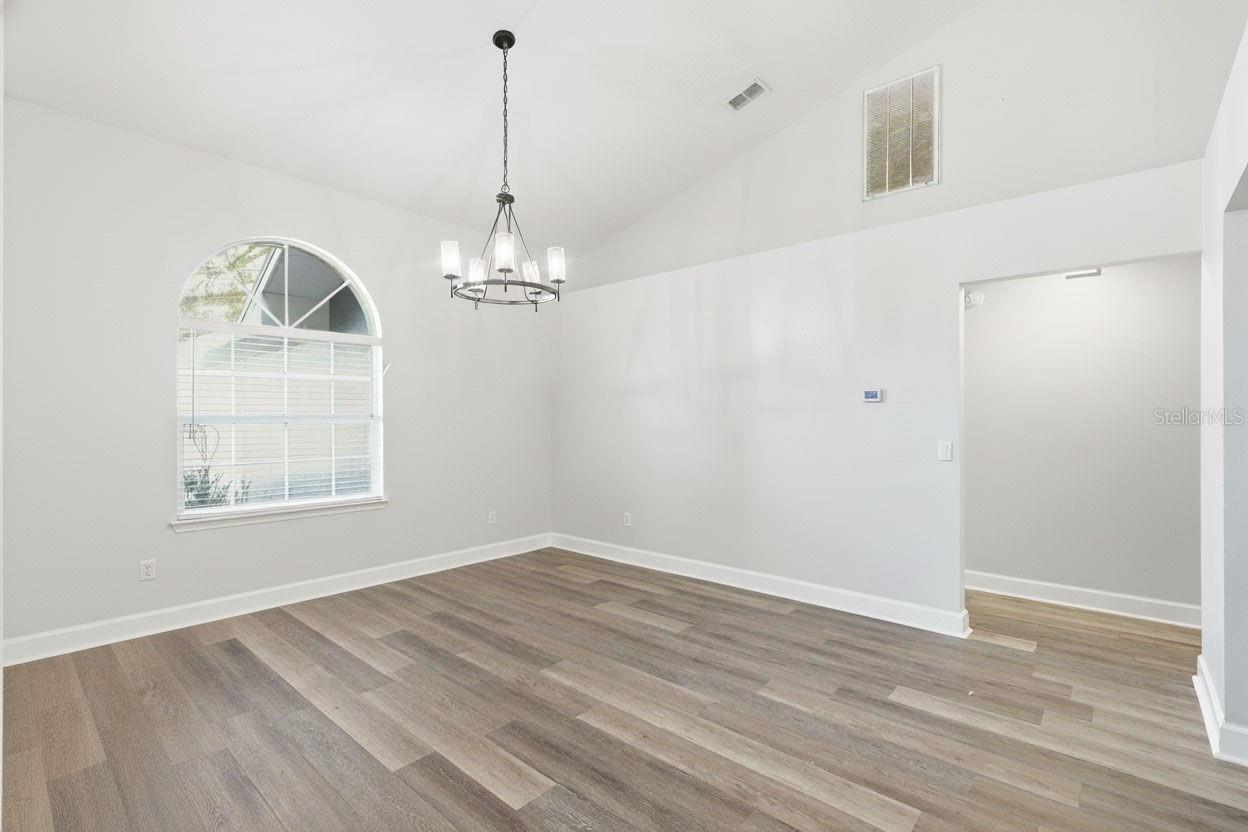 COLONIAL OAKS - Residential