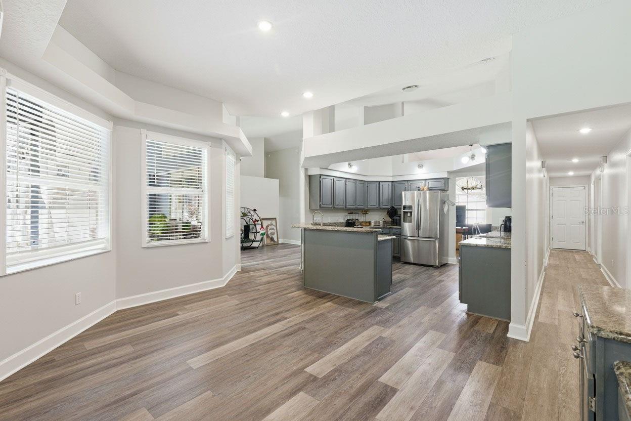 COLONIAL OAKS - Residential