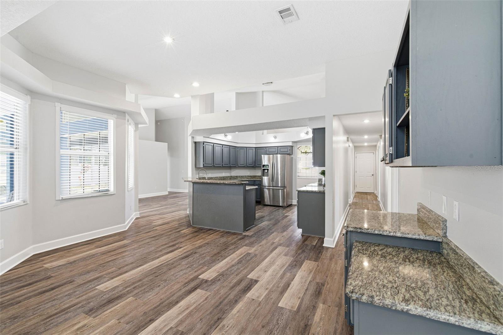 COLONIAL OAKS - Residential