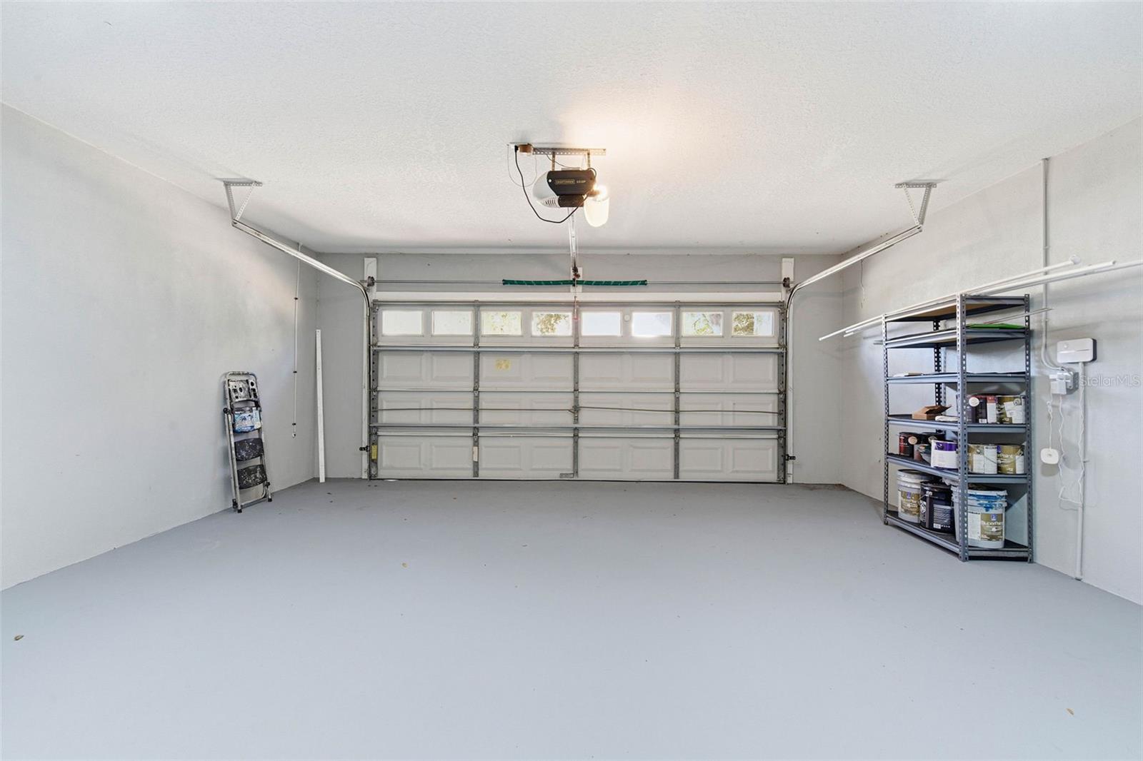 COLONIAL OAKS - Residential