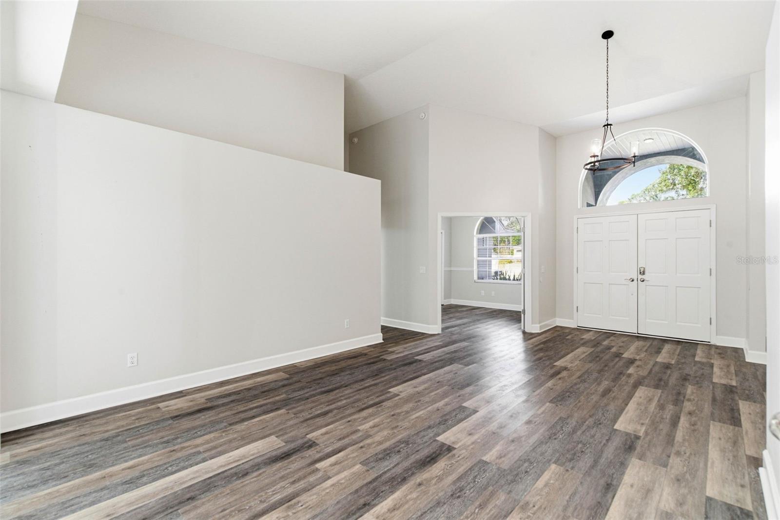 COLONIAL OAKS - Residential