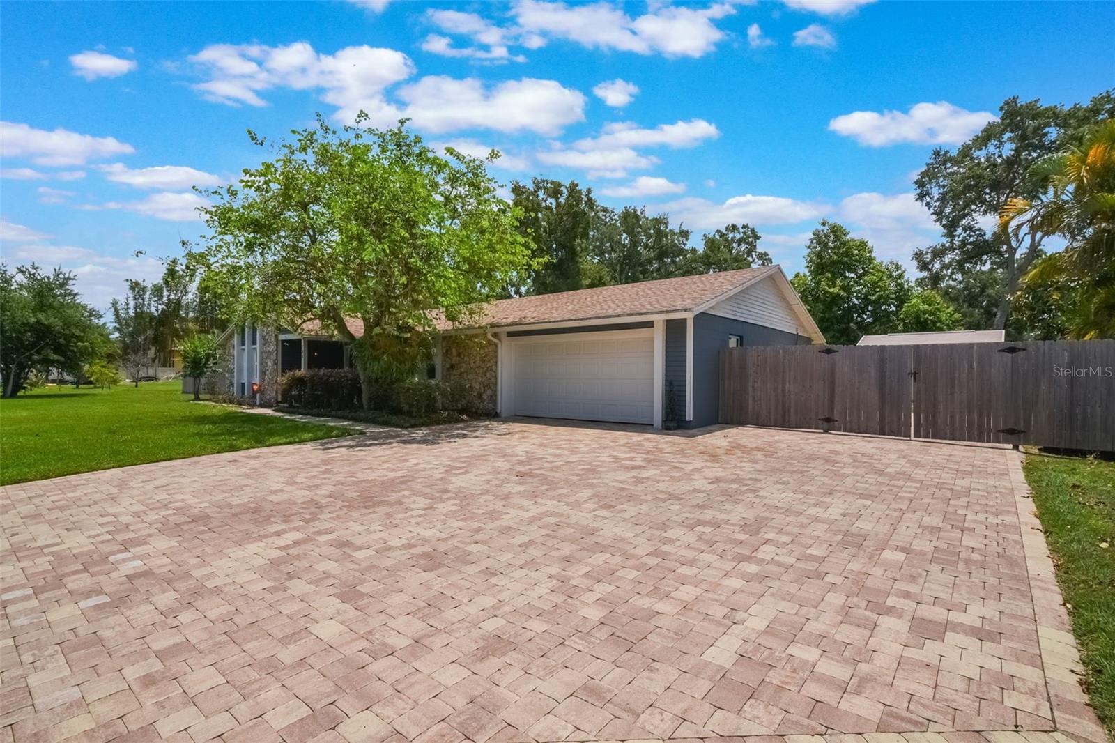 704 TANGERINE COURT