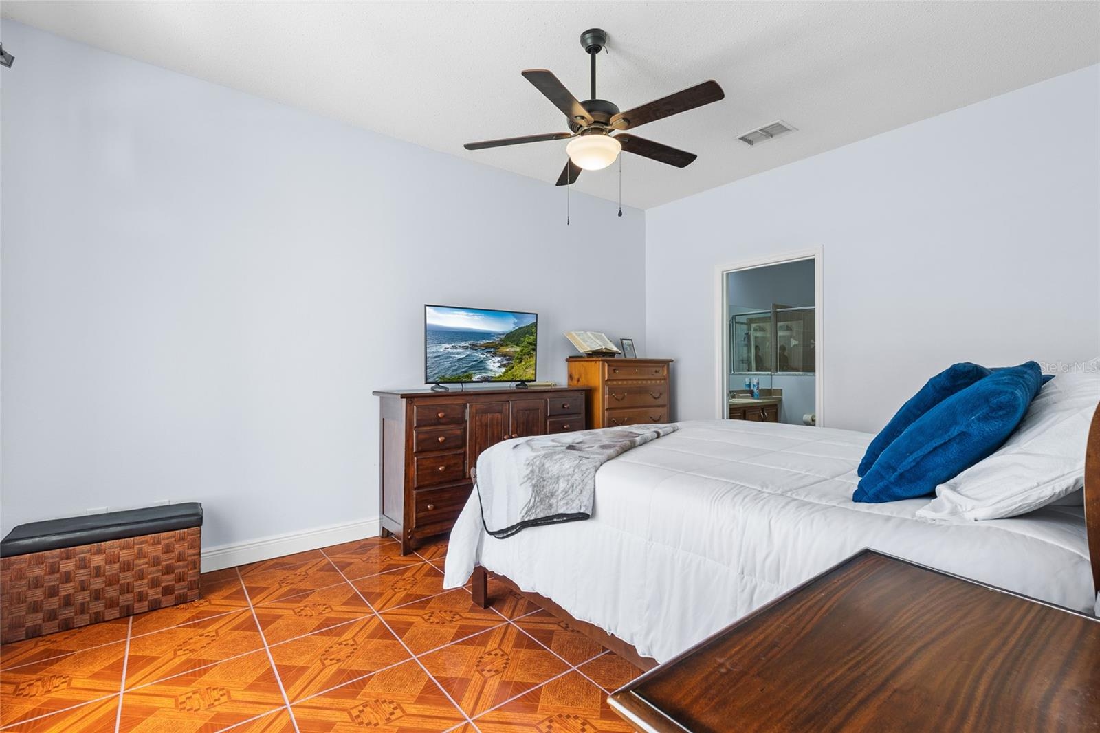 ISLAND WALK 49 71 - Residential