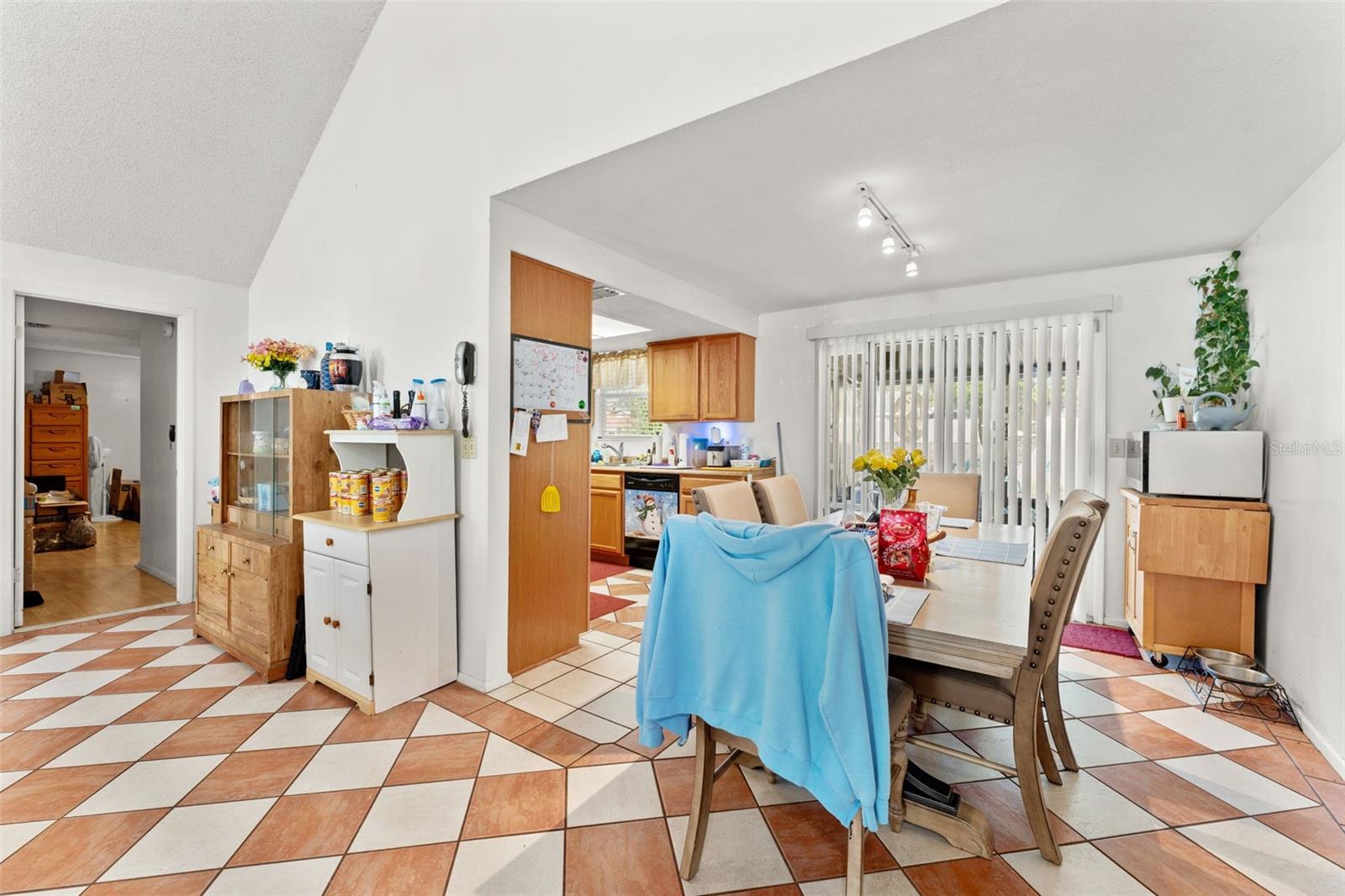 TANGLEWOOD VILLAGE - Residential