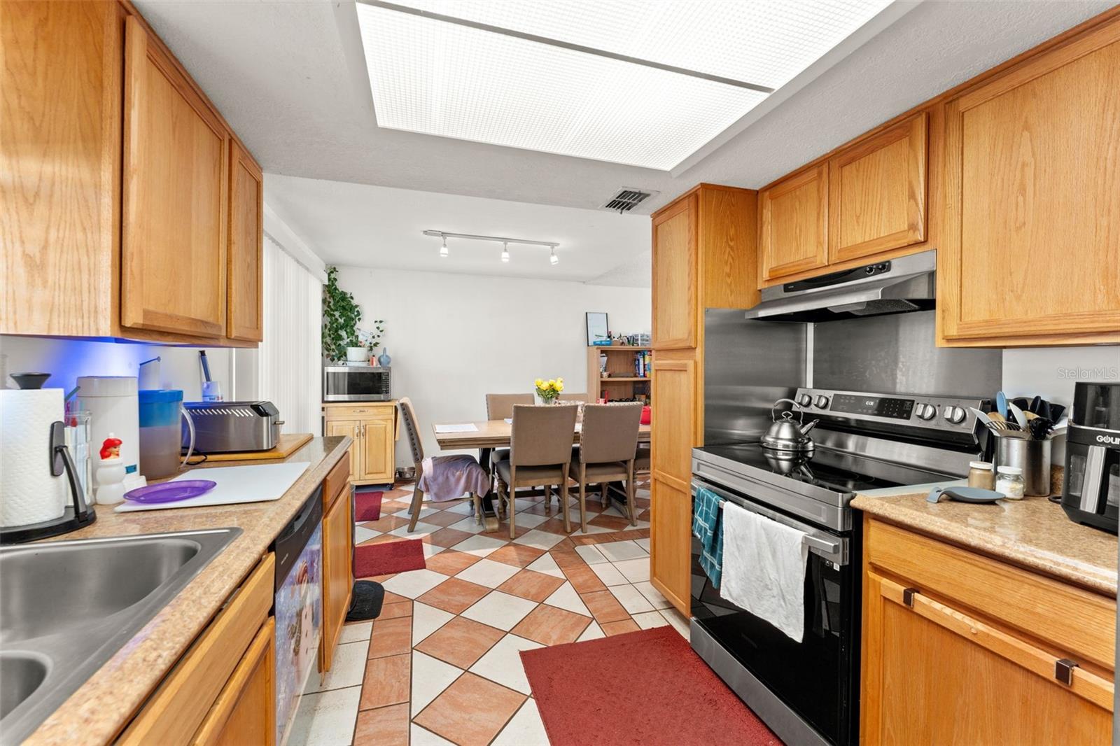 TANGLEWOOD VILLAGE - Residential