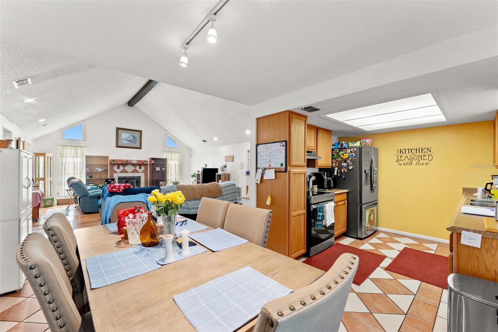 TANGLEWOOD VILLAGE - Residential