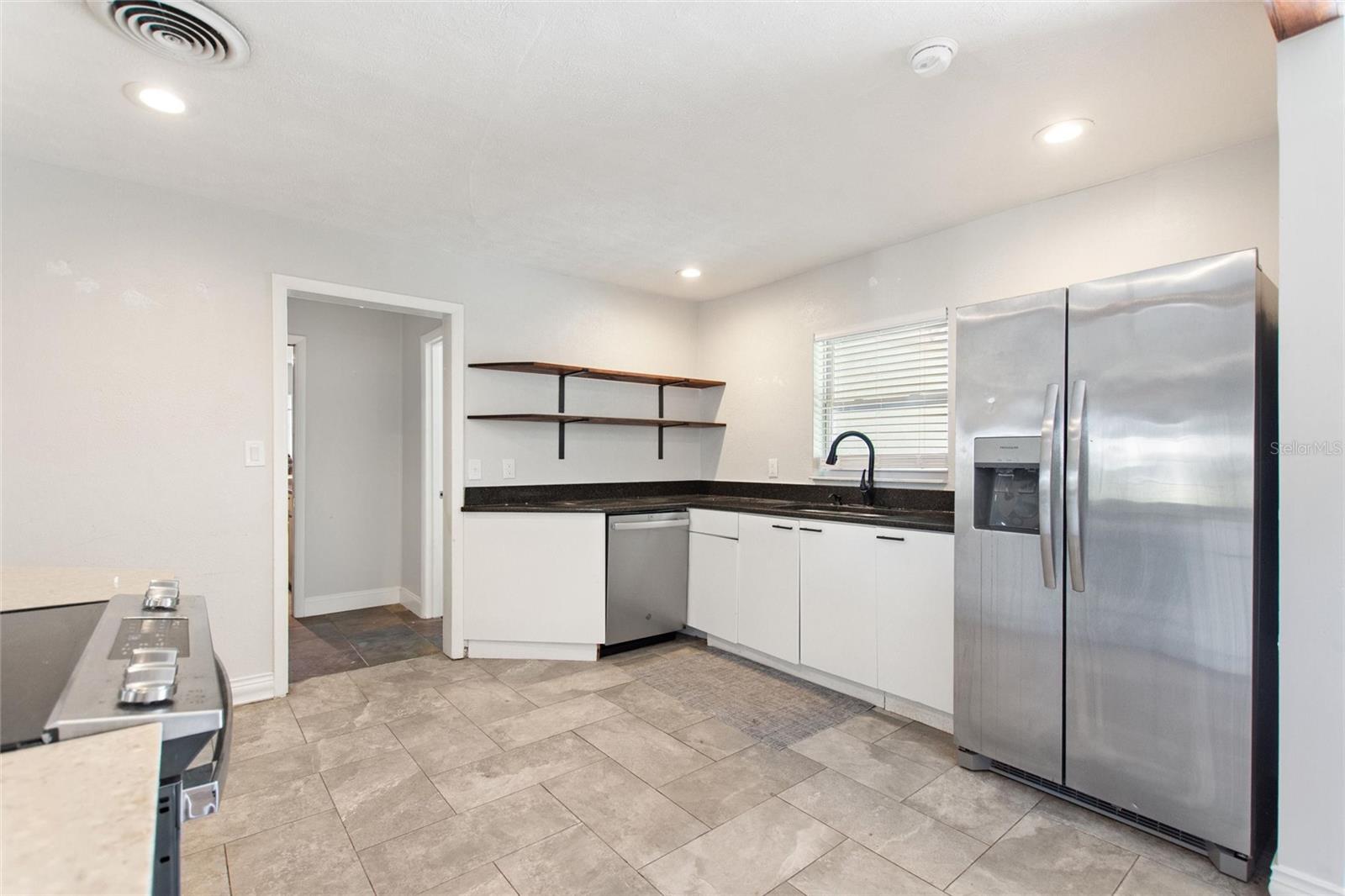 PHILLIPPI GARDENS 07 - Residential Lease