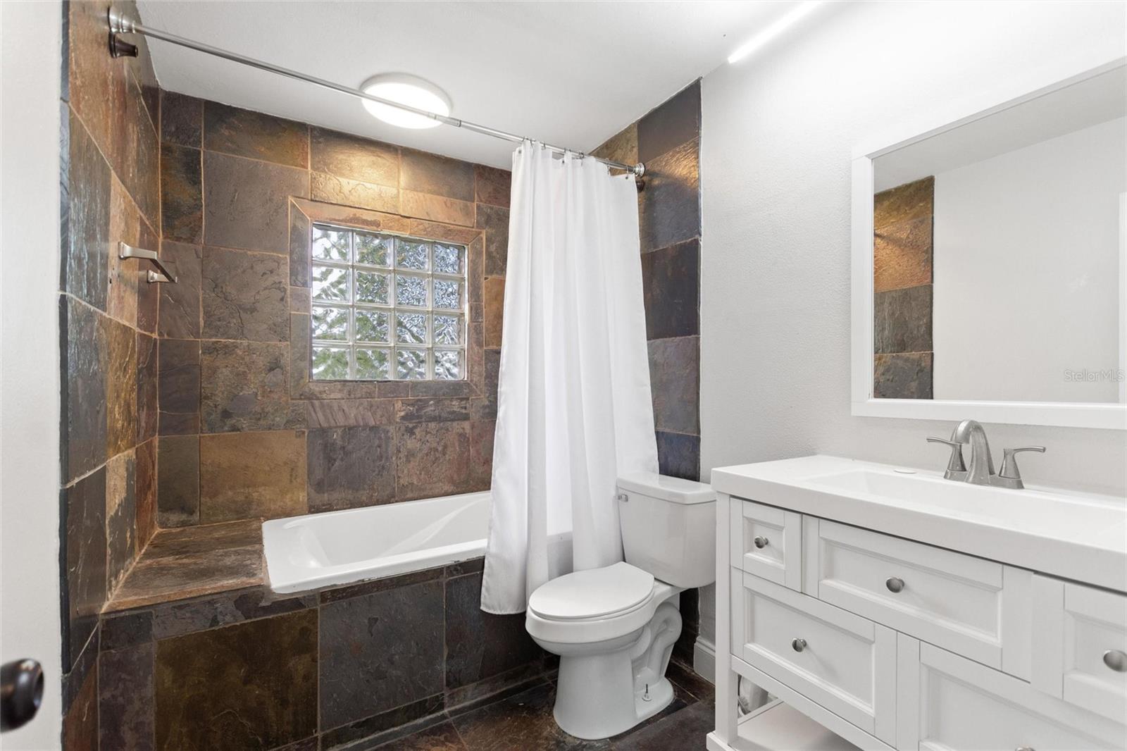 PHILLIPPI GARDENS 07 - Residential Lease