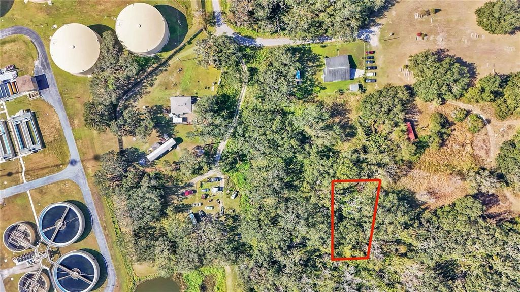 Photo of Arnaz Drive, Mulberry, FL 33860 (MLS # L4953452)