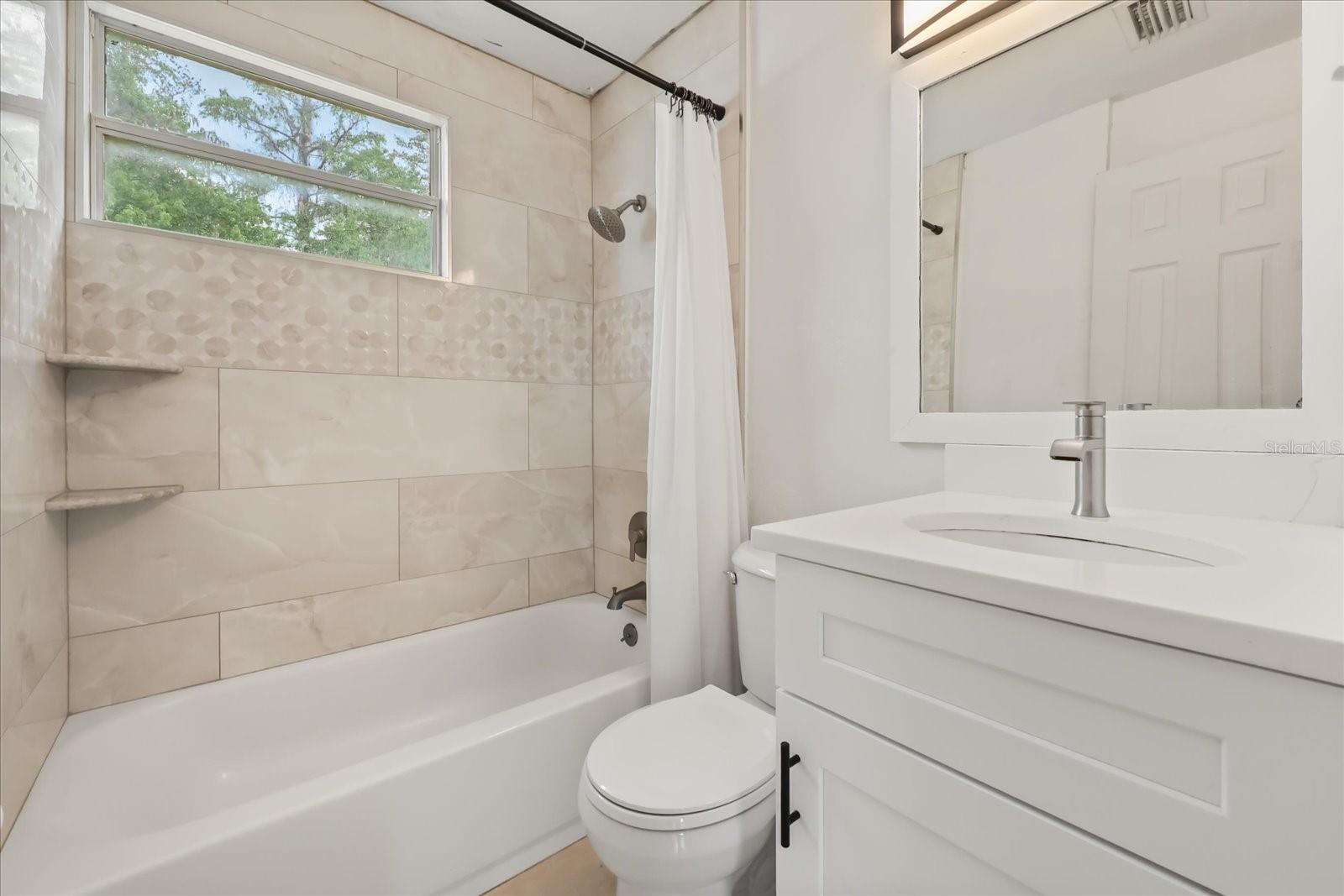 L C COXS SECOND ADD - Residential