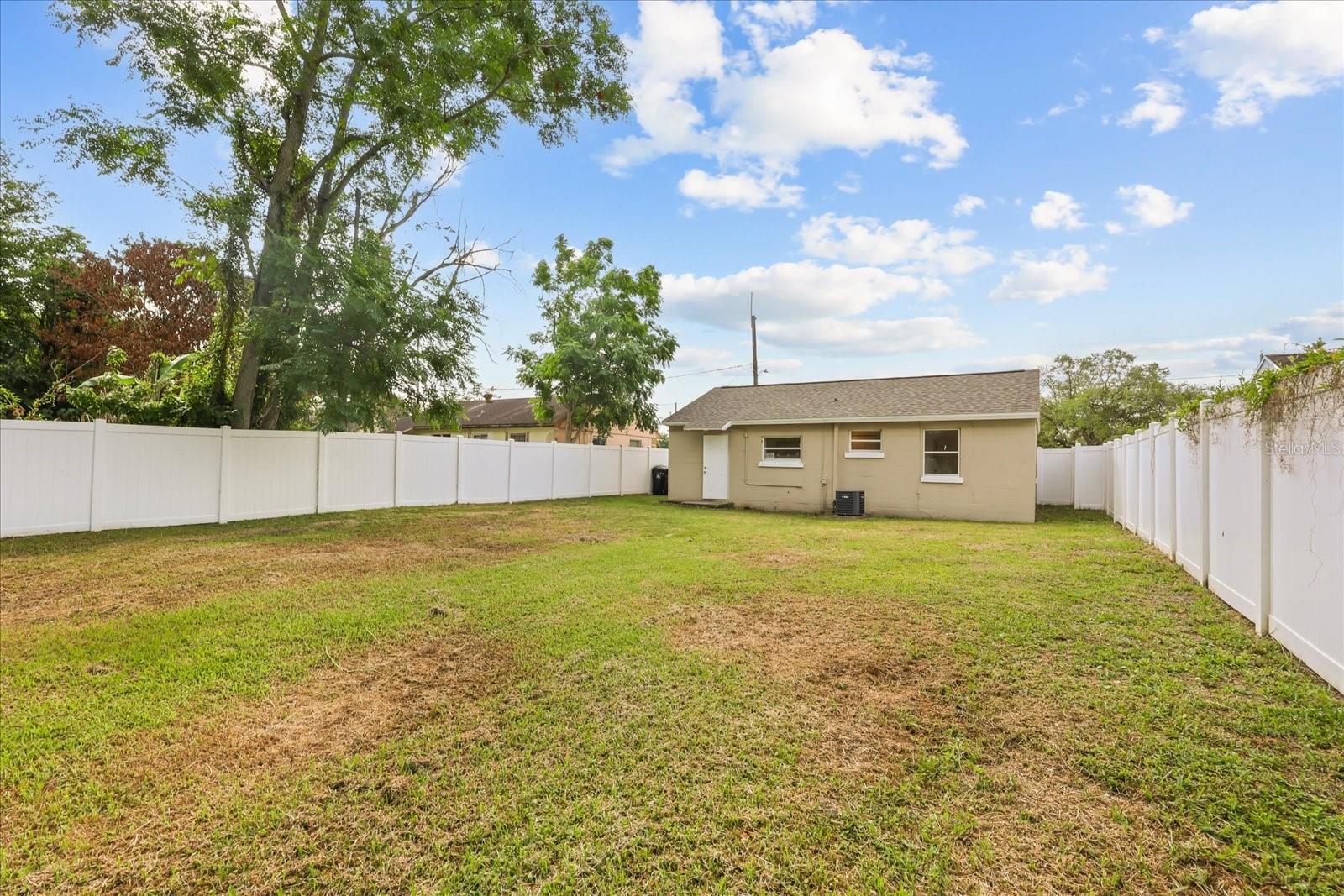 L C COXS SECOND ADD - Residential