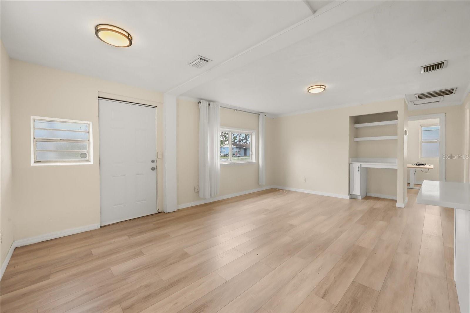 L C COXS SECOND ADD - Residential