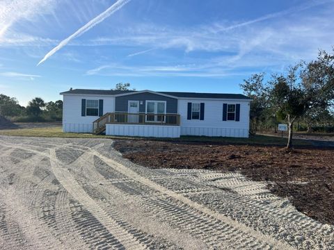Photo of 17026 NW 300th Street, Okeechobee, FL 34972 (MLS # OK225787)