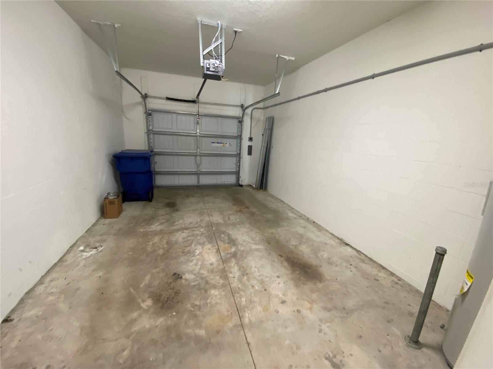 VERANDAH TWNHMS - Residential Lease