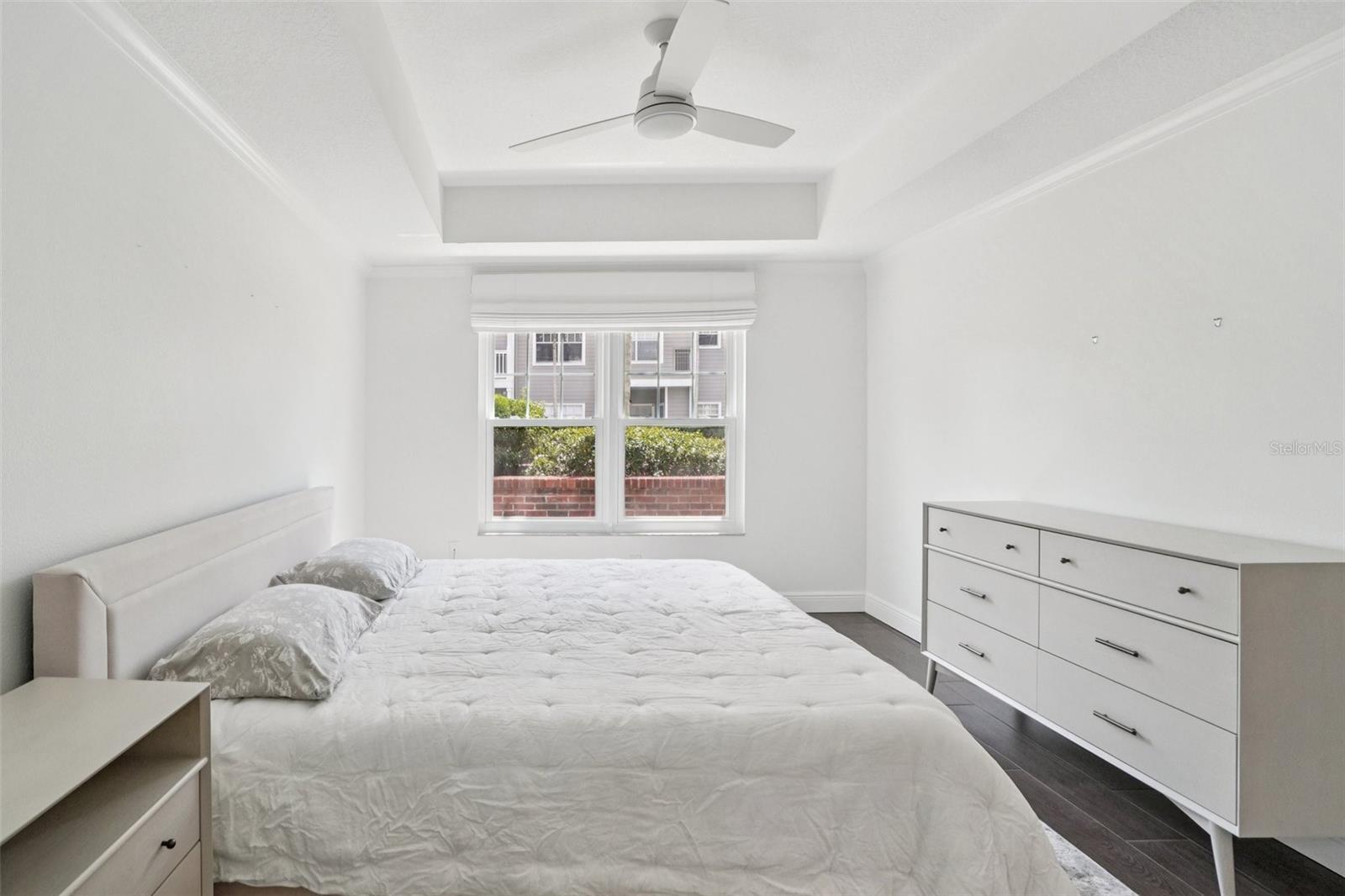 HYDE PARK WALK A CONDO - Residential