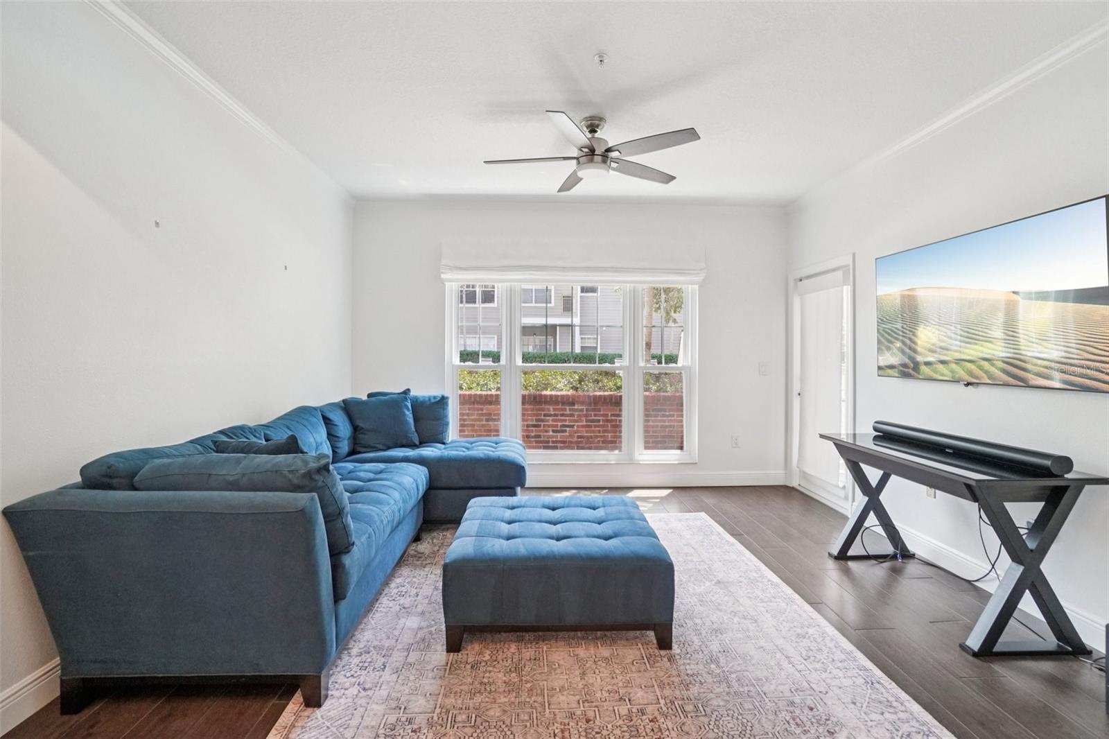 HYDE PARK WALK A CONDO - Residential