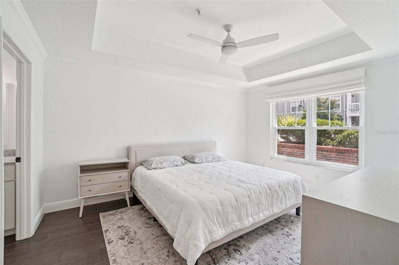 HYDE PARK WALK A CONDO - Residential