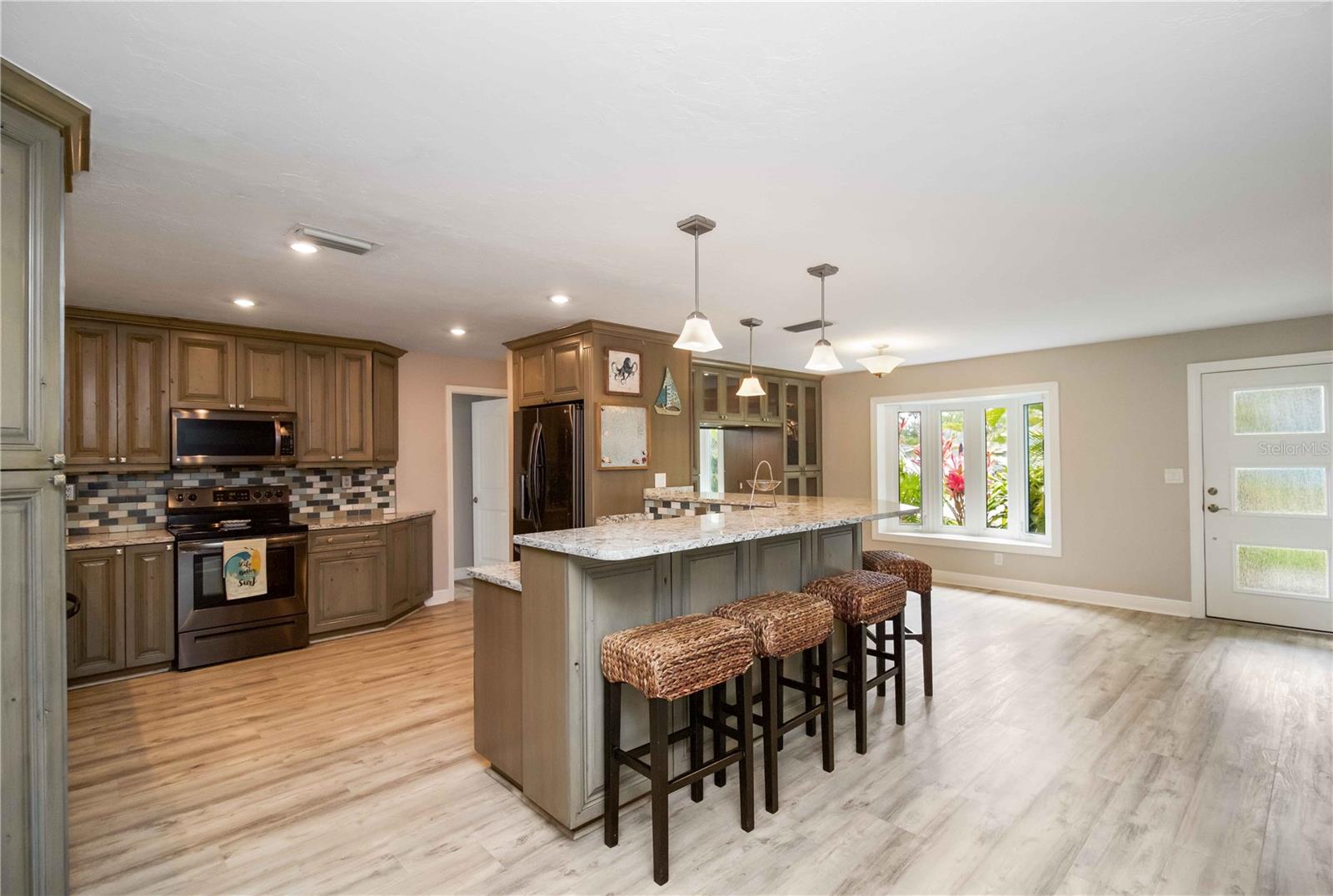 BONNIE LYNN ESTATES - Residential