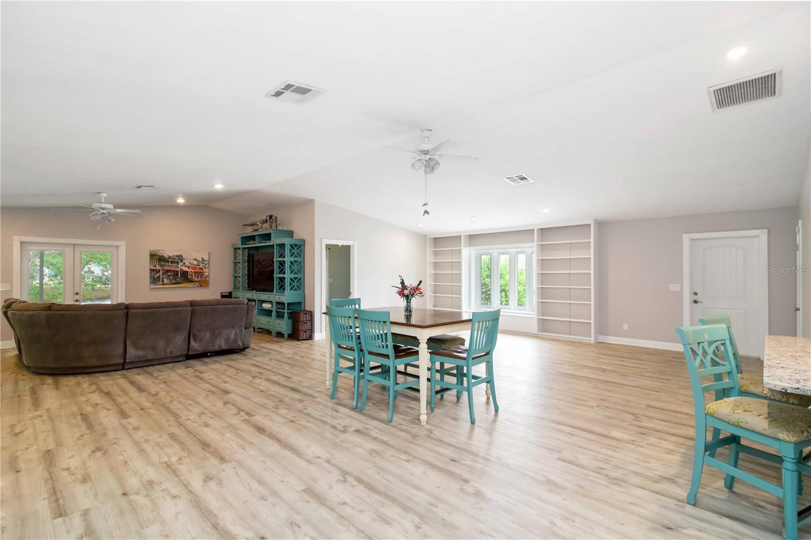 BONNIE LYNN ESTATES - Residential