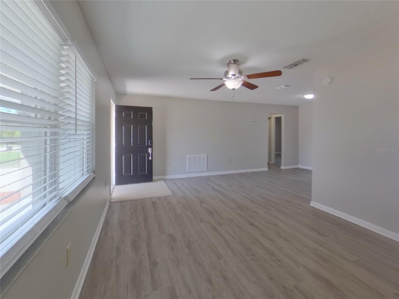 TRENTWOOD MANOR - Residential Lease