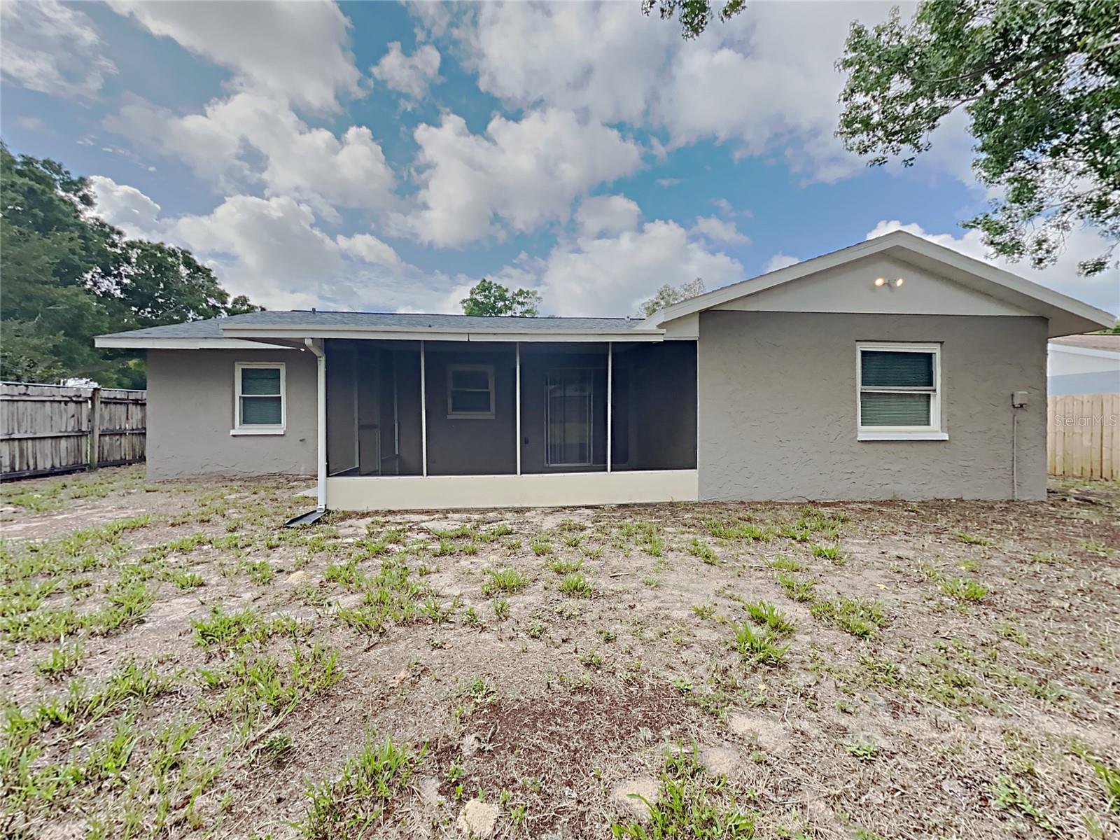 TRENTWOOD MANOR - Residential Lease