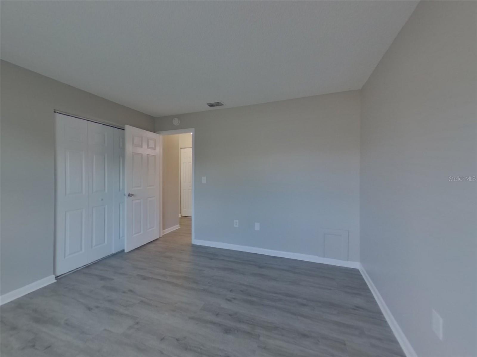 TRENTWOOD MANOR - Residential Lease