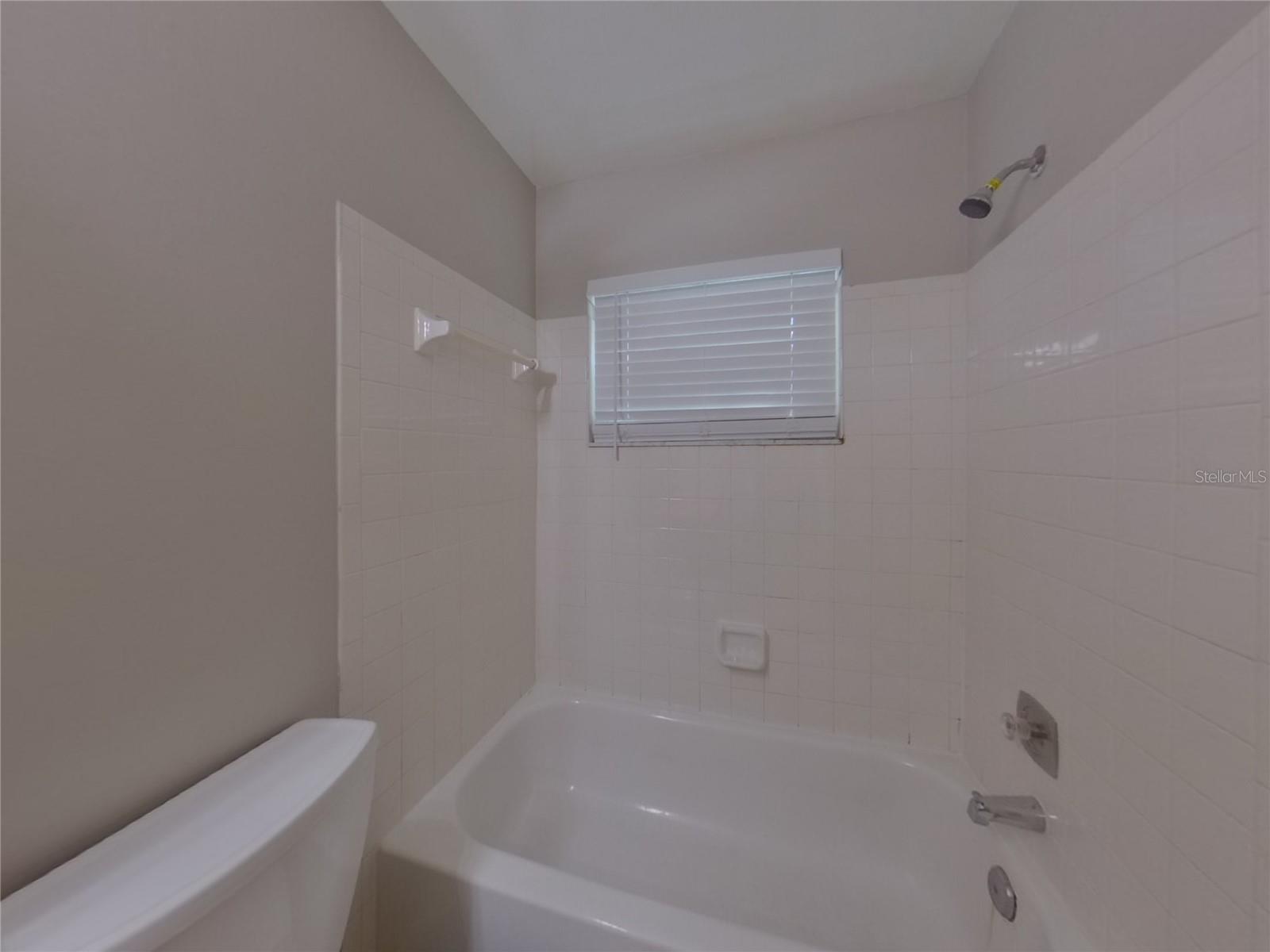 TRENTWOOD MANOR - Residential Lease