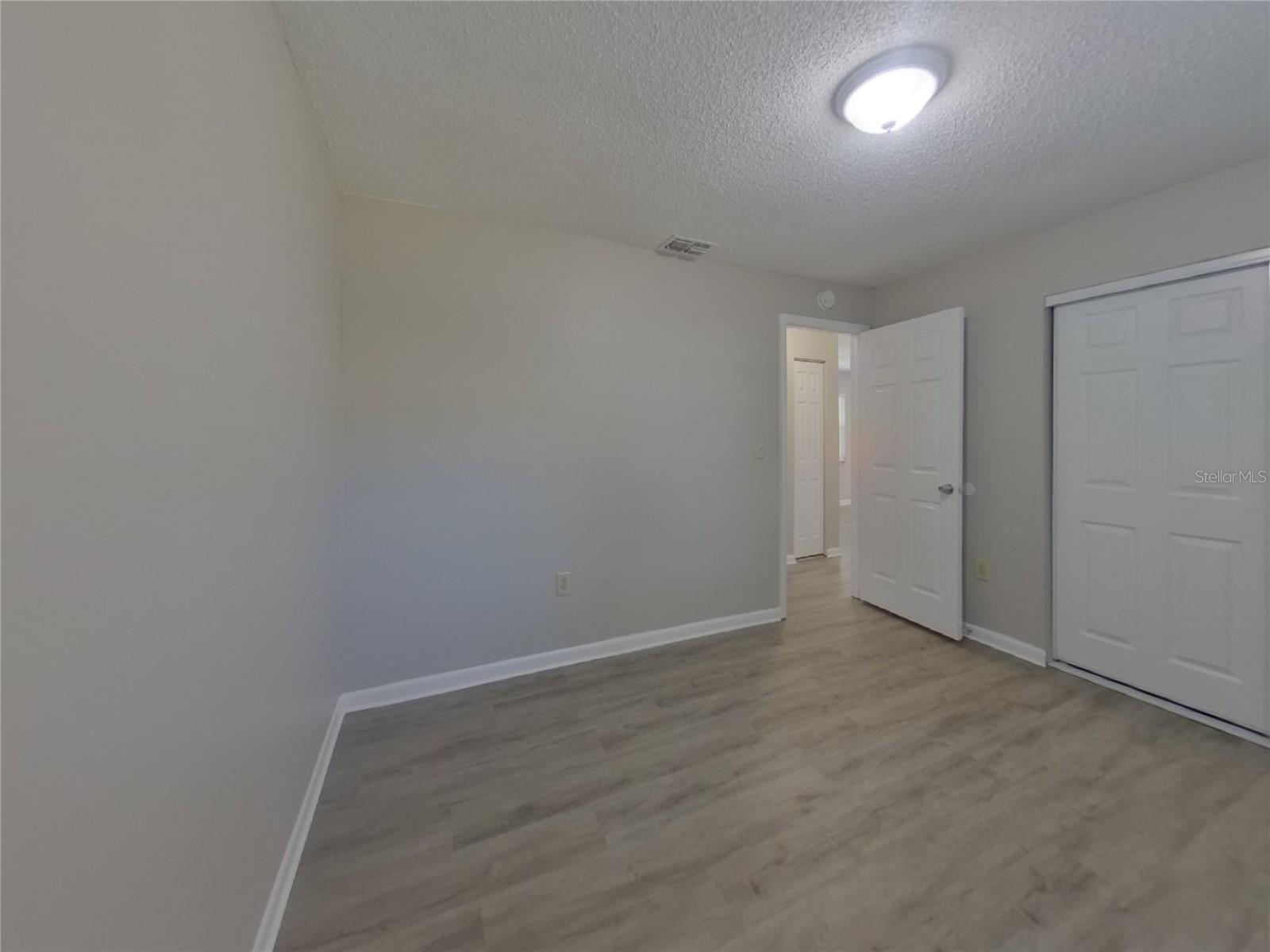 TRENTWOOD MANOR - Residential Lease