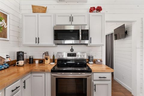 Tiny photo for 2152 NE 120th Place, Anthony, FL 32617 (MLS # OM726516)