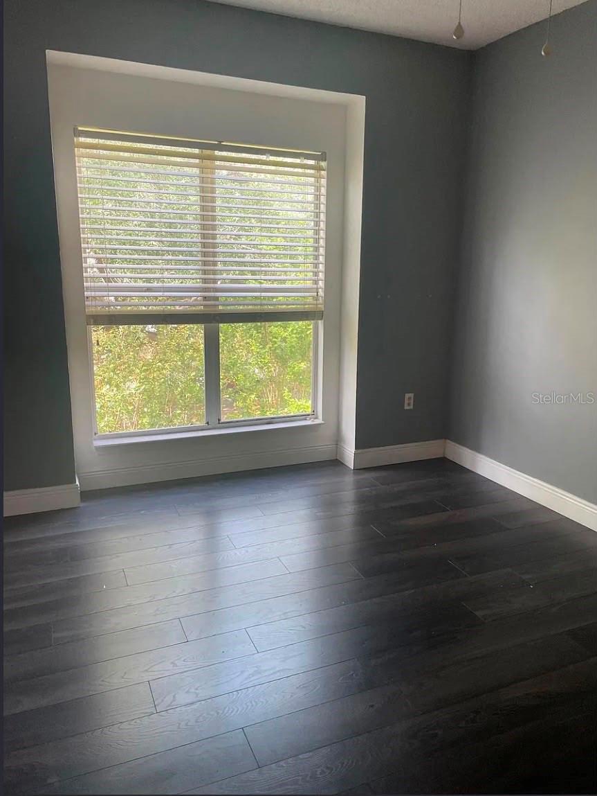 THE LANDINGS OF TAMPA A CONDOM - Residential