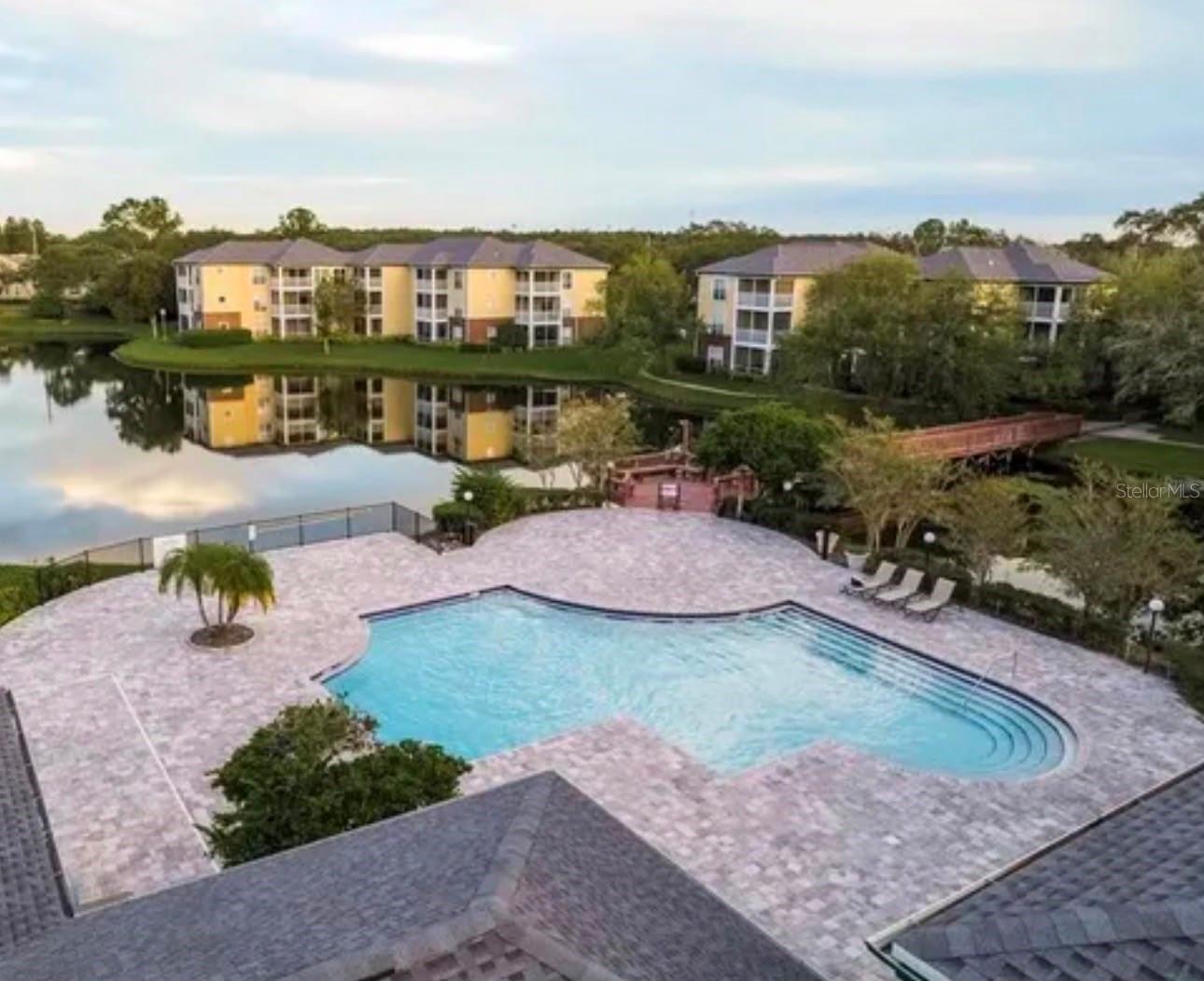 THE LANDINGS OF TAMPA A CONDOM - Residential