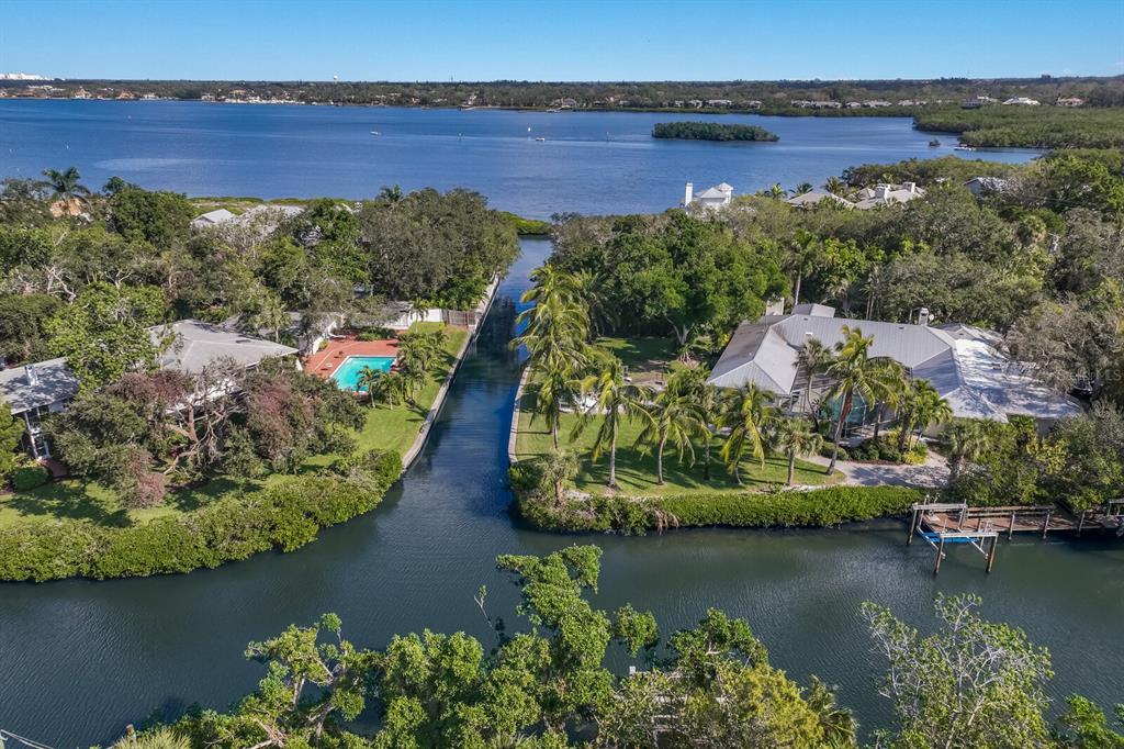 HIDDEN HARBOR - Residential