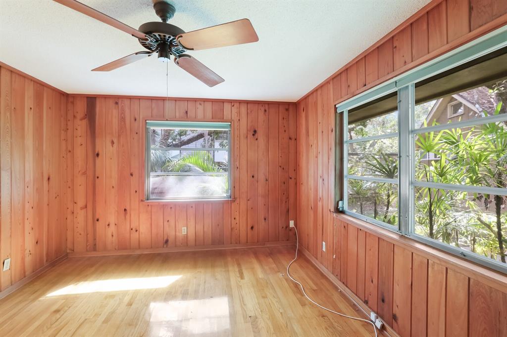 HIDDEN HARBOR - Residential