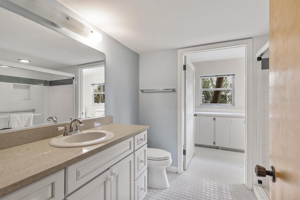 HIDDEN HARBOR - Residential