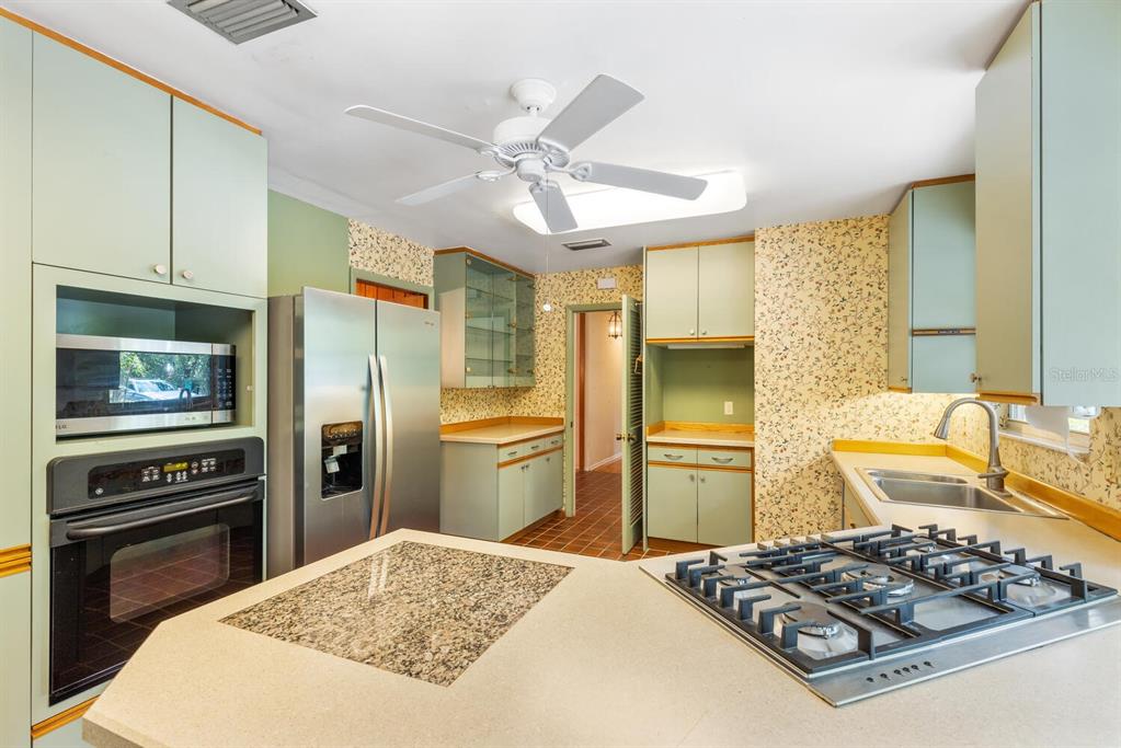 HIDDEN HARBOR - Residential